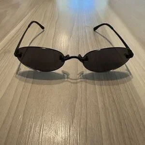 VEHLA | Accessories | Vehla Cleo Black Smoke Sunglasses  display picture 3